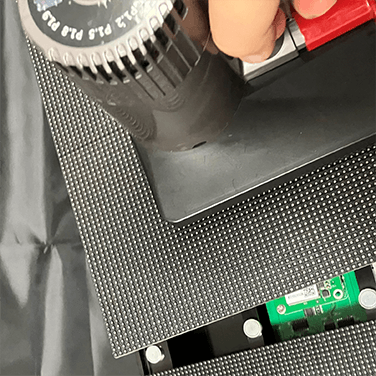 吸引機による
吸い出し作業イメージ